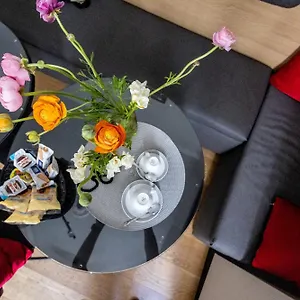 2* Gasthuis Mybedcavour