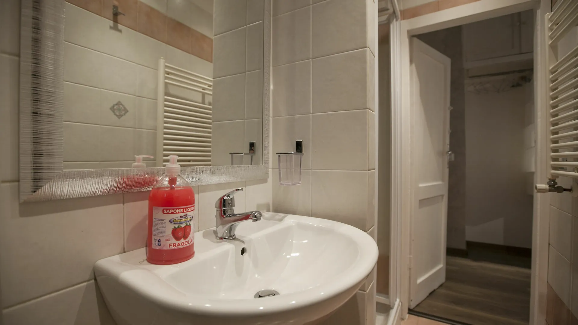 Marcelina Vaticans Rooms Roma